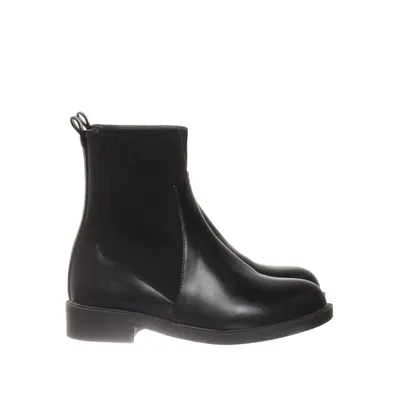 Chelsea boots (Black) from She & In