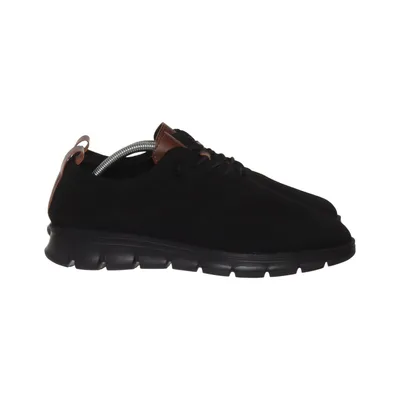 Trainers (Black) from Breeze