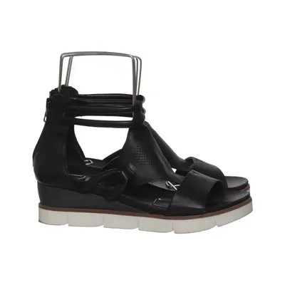 Chaussure compensées (Noir) de J Shoes Cuir