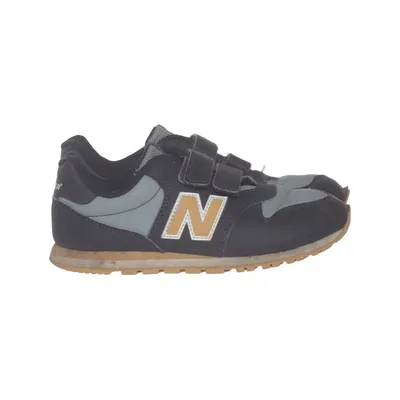Gymnastic shoes (YV500EA) from New Balance