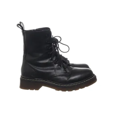 Laced boots (Black) from Emmshu