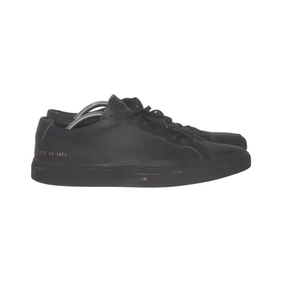 Sneakers (Svart) från Common Projects