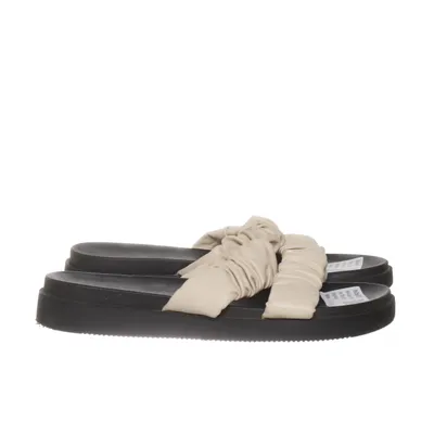 Slip-ins (Beige, Svart) från New Look