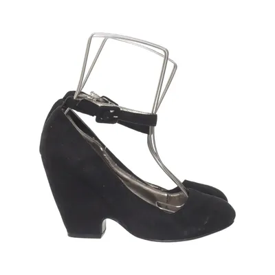 Wedges (Black) from Belle Leather