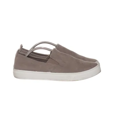 Slip-ons (Gray) from Alley