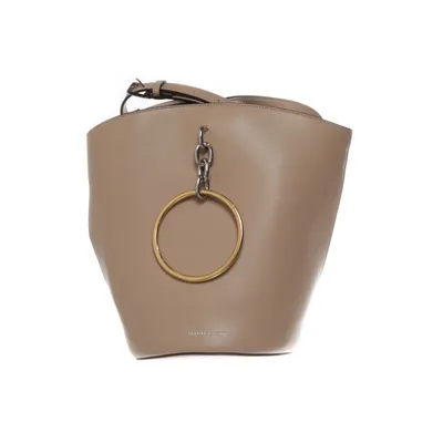 Axelremsväska (Beige) från Charles & Keith