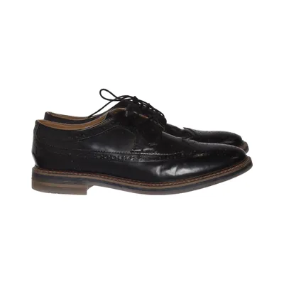 Richelieus (Noir) de Base London