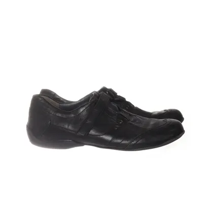 Walking shoes (Black) from Semler