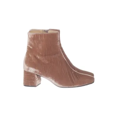 Heeled boots (Pink) from KMB
