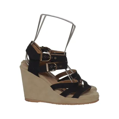 Chaussure compensées (Noir, Beige) de A.P.C.