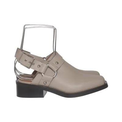 Walking shoes (Beige) from Ganni