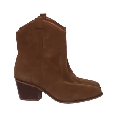 Cowboy boots (Brown) from Post Xchange