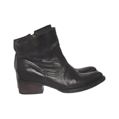 Bottines (Noir) de Freebird Cuir