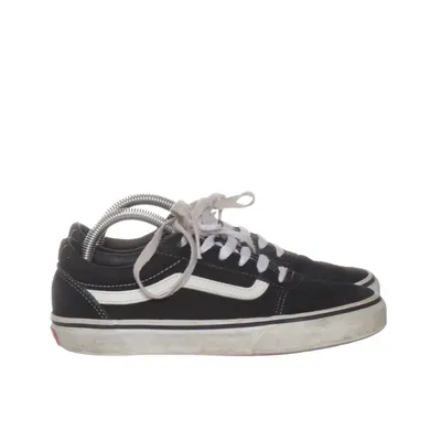 Sneakers (Black, White) from Vans