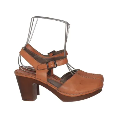 Sabots (Marron) de Ten Points Cuir