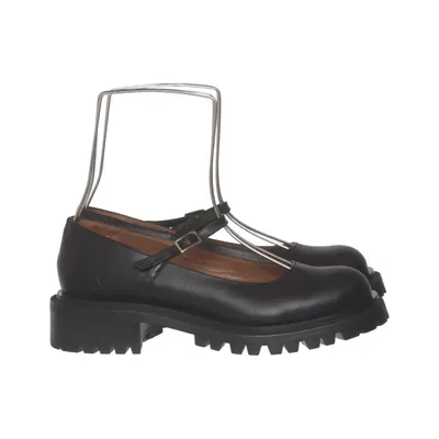Walking shoes (Black) from ATP Atelier