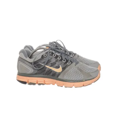 Trainers (Gray) from Nike