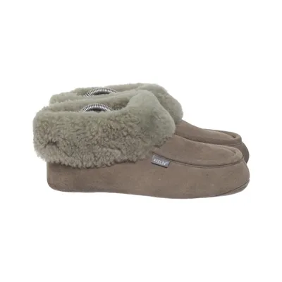 Slippers (Gray) from Axelda Leather