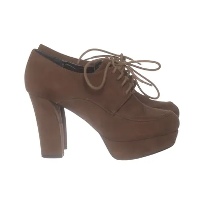 Heeled boots (Brown) from Victoria Delef