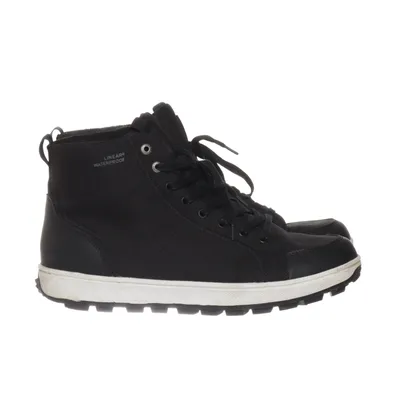 Laced boots (Black) from Linear of Sweden