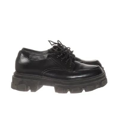 Derbyskor (Svart) från Attitude Titan