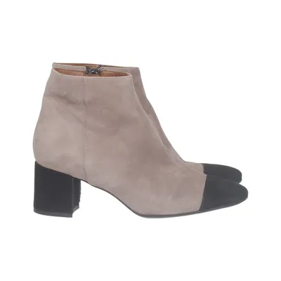 Heeled boots (Beige, Black) from Brenda Zaro Leather