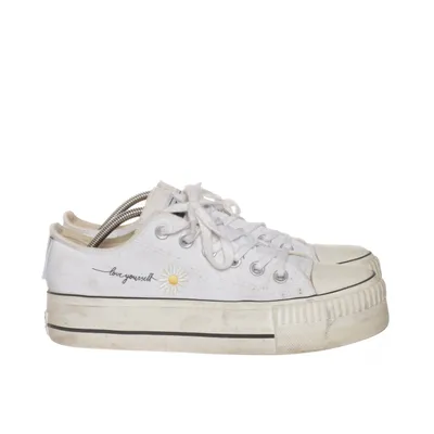 Canvas shoes (White) from British Knights