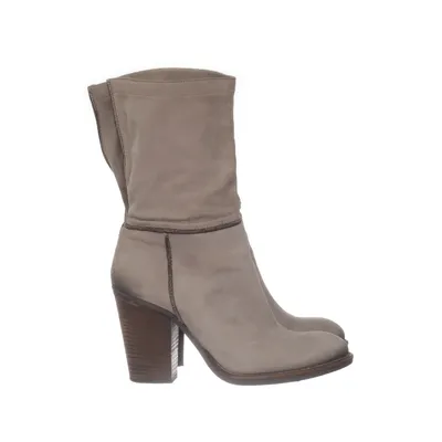 Heeled boots (Gray) from Vic