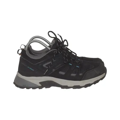 Hiking shoes (Black, Gray) from Urban Roam Suede