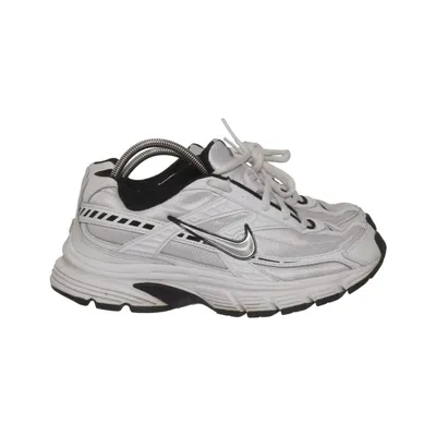 Trainers (Vomero 5) from Nike