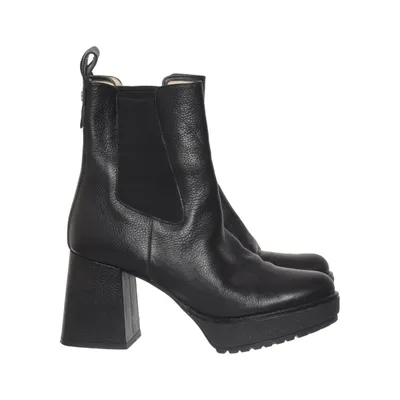 Bottes à talons (Noir) de Gadea
