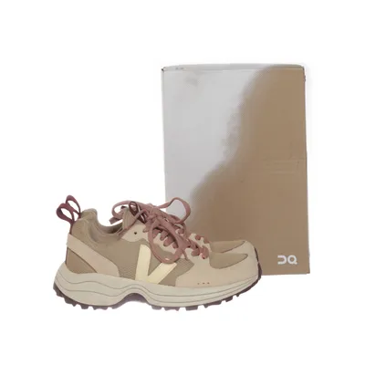 Sneakers (Beige) from Veja