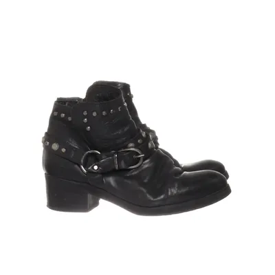 Ankle boots (Black, Silver) from Julie Dee