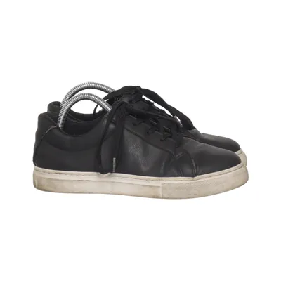 Baskets (Noir) de Rubi