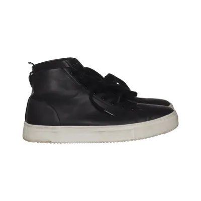 Sneakers (Zwart, Wit) van New Look Men