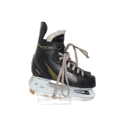 Skridskor (Svart, Flerfärgad) från CCM