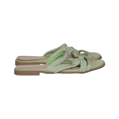 Mules (Vert) de Ideal Shoes