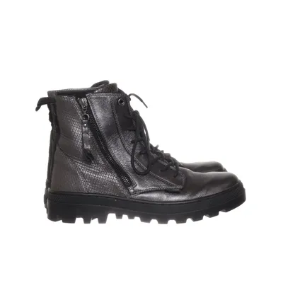 Kängor (95941-020-M) från Palladium