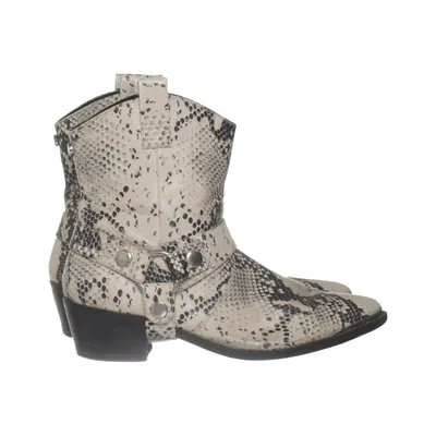 Boots (Beige, Svart) från Steve Madden
