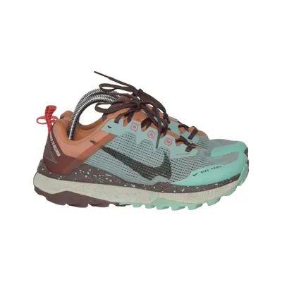 Running shoes (Pegasus Trail 4) from Nike Trail