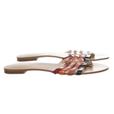 Slip-ins (Beige, Röd, Rosa, Orange, Svart) från Charles & Keith Skinnimitation