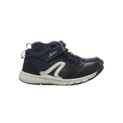 Sneakers (Blue, White) from Newfeel