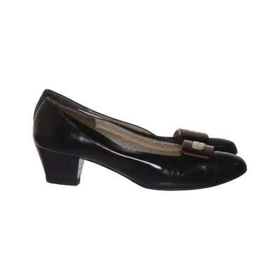 Pumps (Black) from Salvatore Ferragamo Leather