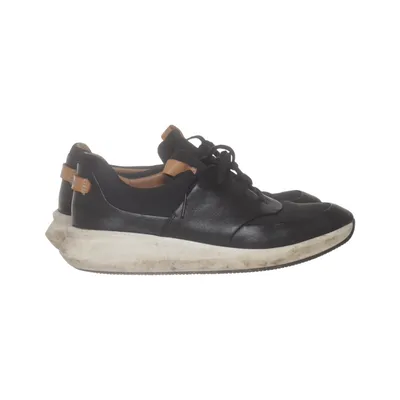 Sneakers (Black) from Unstructured by Clarks