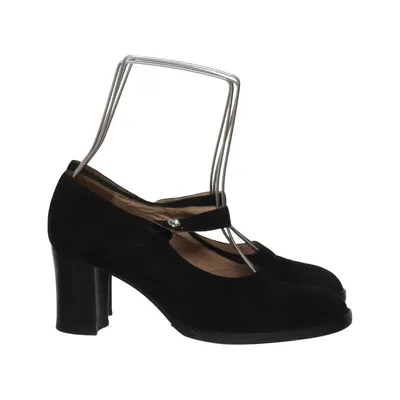 High Heels (Schwarz) von Yoko Yap Leder