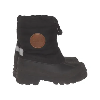 Boots (Black) from Kuling