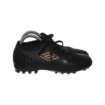 Football shoes (Black) from Umbro