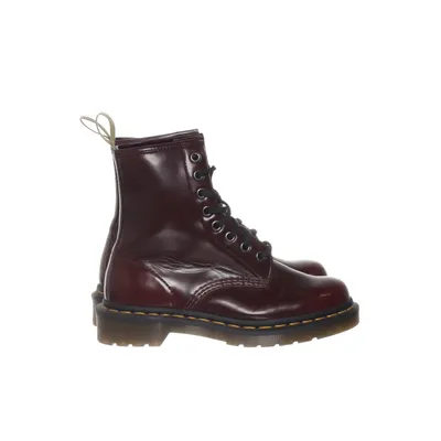 Laced boots (Red) from Dr. Martens