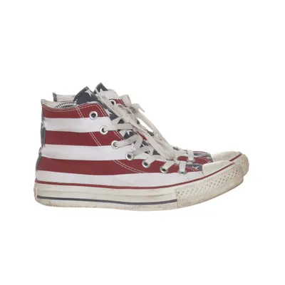 Canvas shoes (White, Red, Black, Blue) from Converse