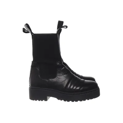 Laced boots (Black) from DWARS